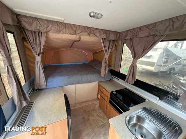2009 JAYCO HAWK*TARE 930KG*SLEEPS 5 EASY*STYLISH AND ROOMY*3 WAY FRIDGE - photo 5 of 12