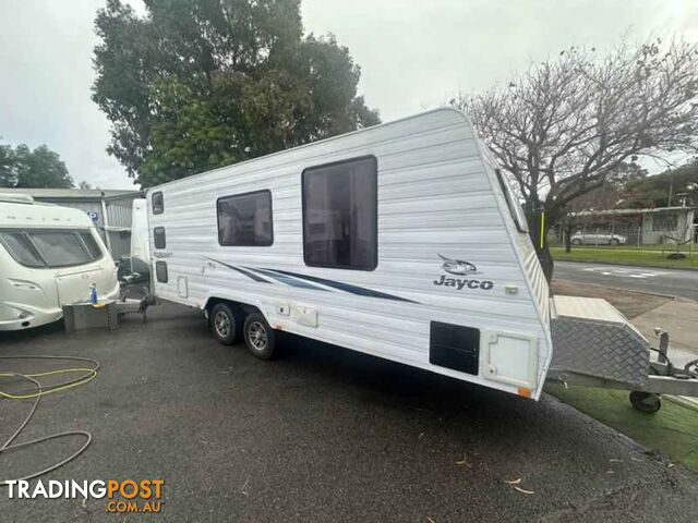 2011 JAYCO STARCRAFT 20.62*TRIPLE BUNKS*AIR COND*FULL ANNEX*TOILET/SHOWER COMBO - photo 2 of 13