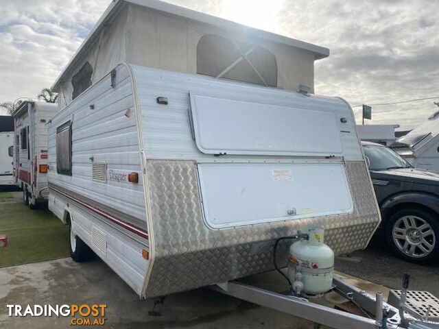JAYCO DESIGNER POP-TOP * AIR COND* SINGLE BEDS* FRONT KITCHEN* LARGE CUPBOARD* BLOCKOUT BLINDS - photo 3 of 19