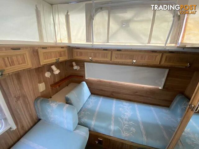 JAYCO DESIGNER POP-TOP * AIR COND* SINGLE BEDS* FRONT KITCHEN* LARGE CUPBOARD* BLOCKOUT BLINDS - photo 5 of 19