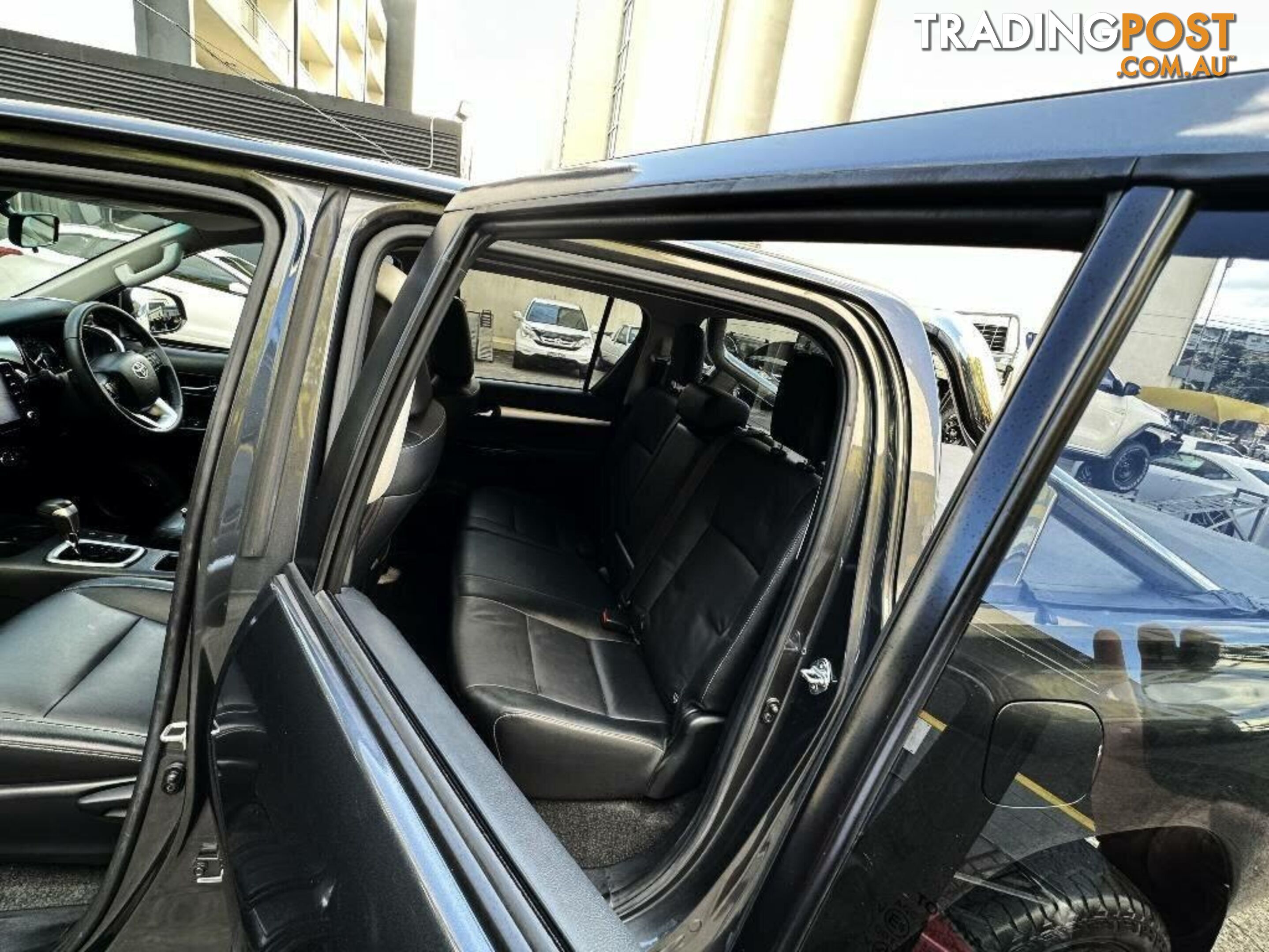 2020 TOYOTA HILUX SR5 (4X4) GUN126R FACELIFT UTE TRAY, 4 DOORS, 5 SEATS