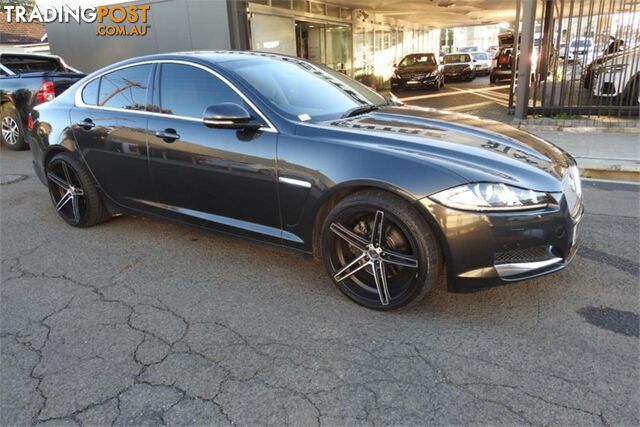 2013 JAGUAR XF   