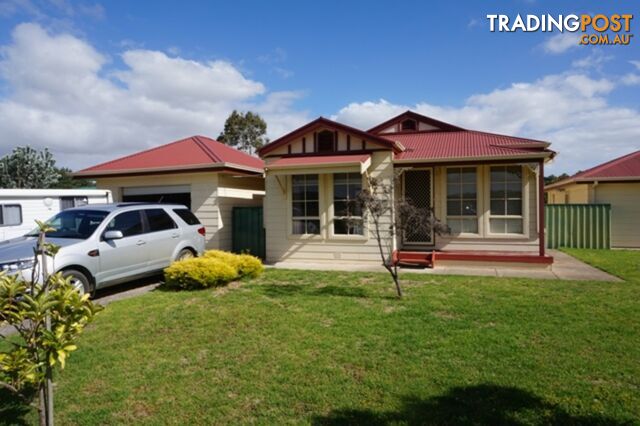 83 Heysen Boulevard Mount Compass SA 5210