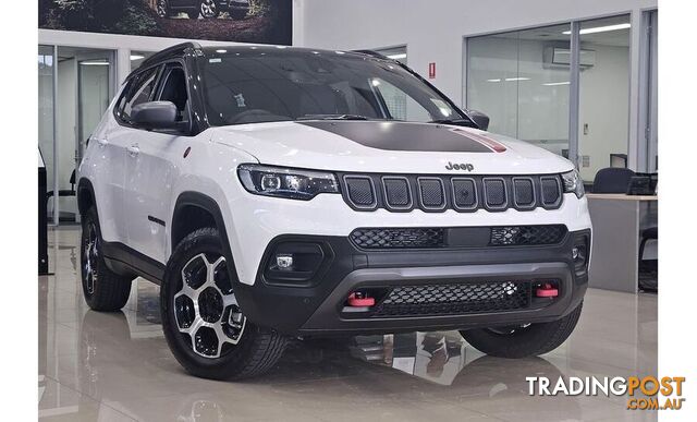 2023 Jeep Compass Trailhawk M6 SUV