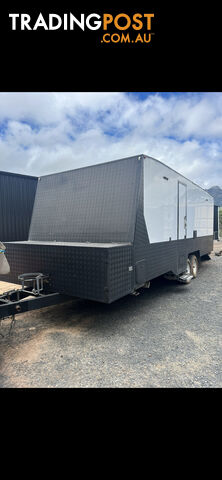 22ft trailer. Closed in