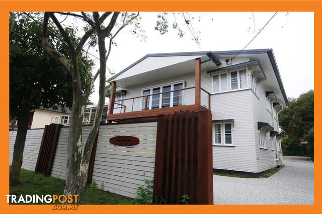 2/44 Roderick Street MOFFAT BEACH QLD 4551