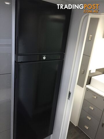Red Centre Newell 20'6 Caravan (oro) - photo 5 of 6