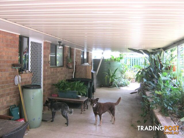 102 Baynes Street WONDAI QLD 4606