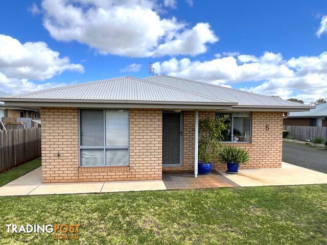 5 Marquis Street MEMERAMBI QLD 4610