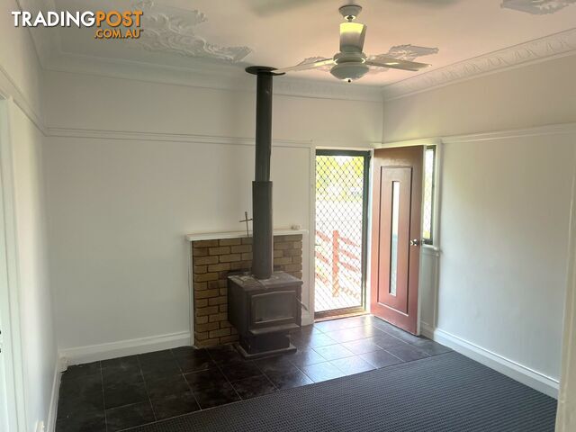 1 Clark Close KINGAROY QLD 4610