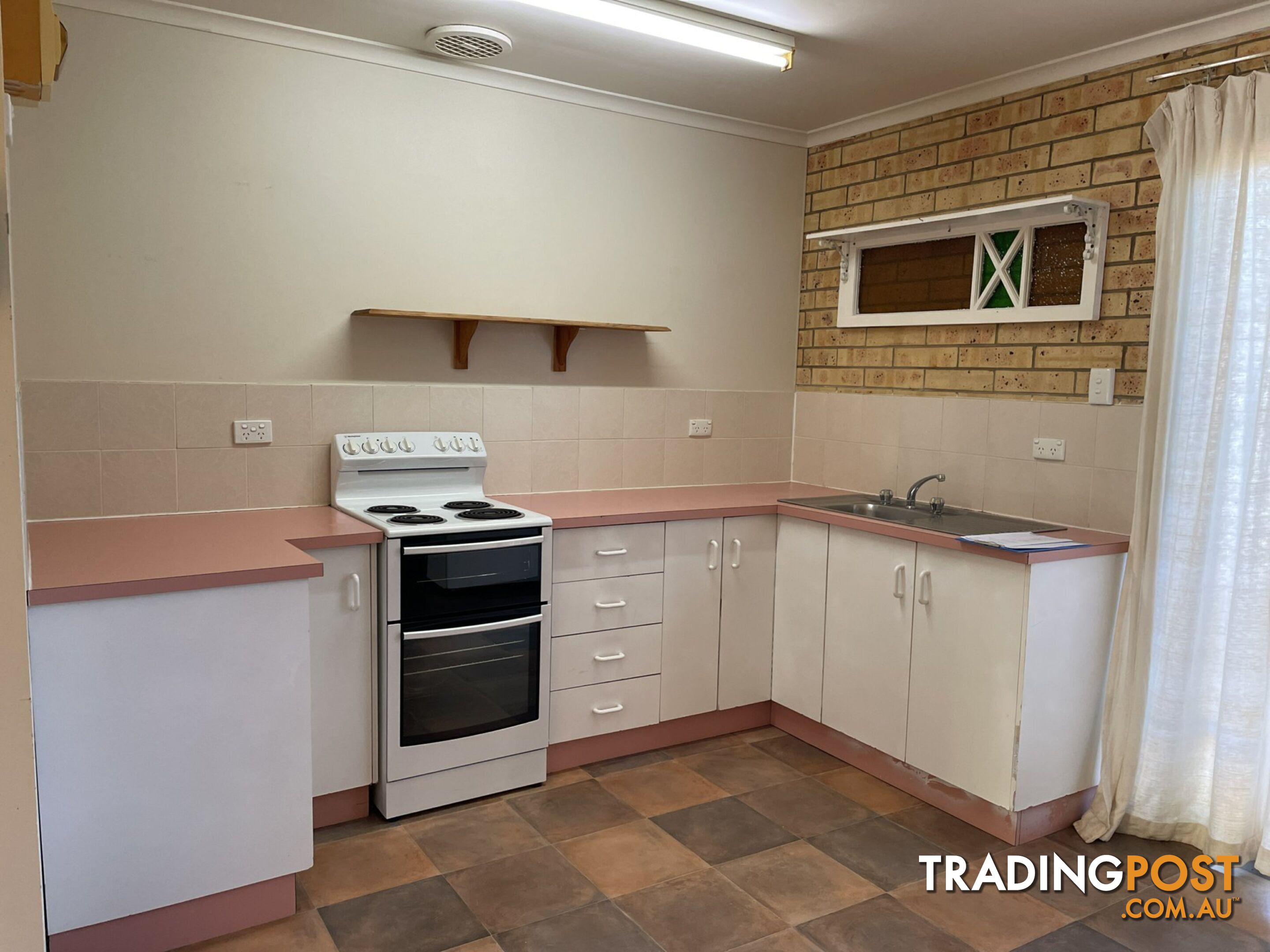 Unit 8/88 Walter Road KINGAROY QLD 4610