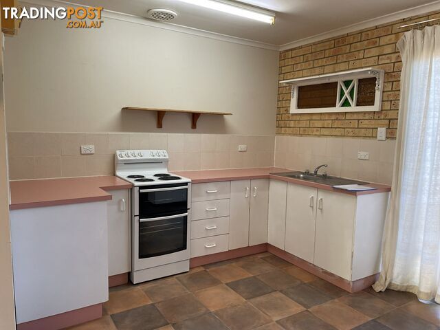 Unit 8/88 Walter Road KINGAROY QLD 4610