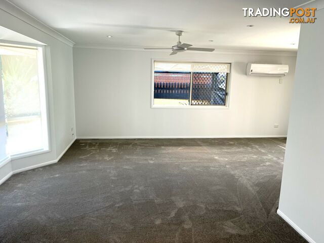 41 Cowie Drive KINGAROY QLD 4610 - photo 2 of 25