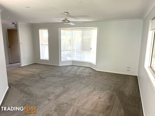 41 Cowie Drive KINGAROY QLD 4610 - photo 3 of 25