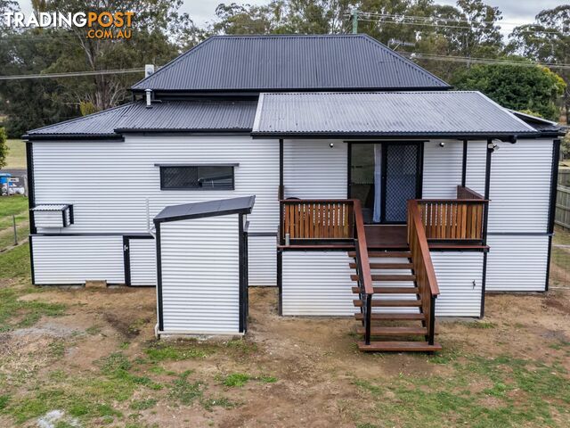 70 Ivory Street WONDAI QLD 4606