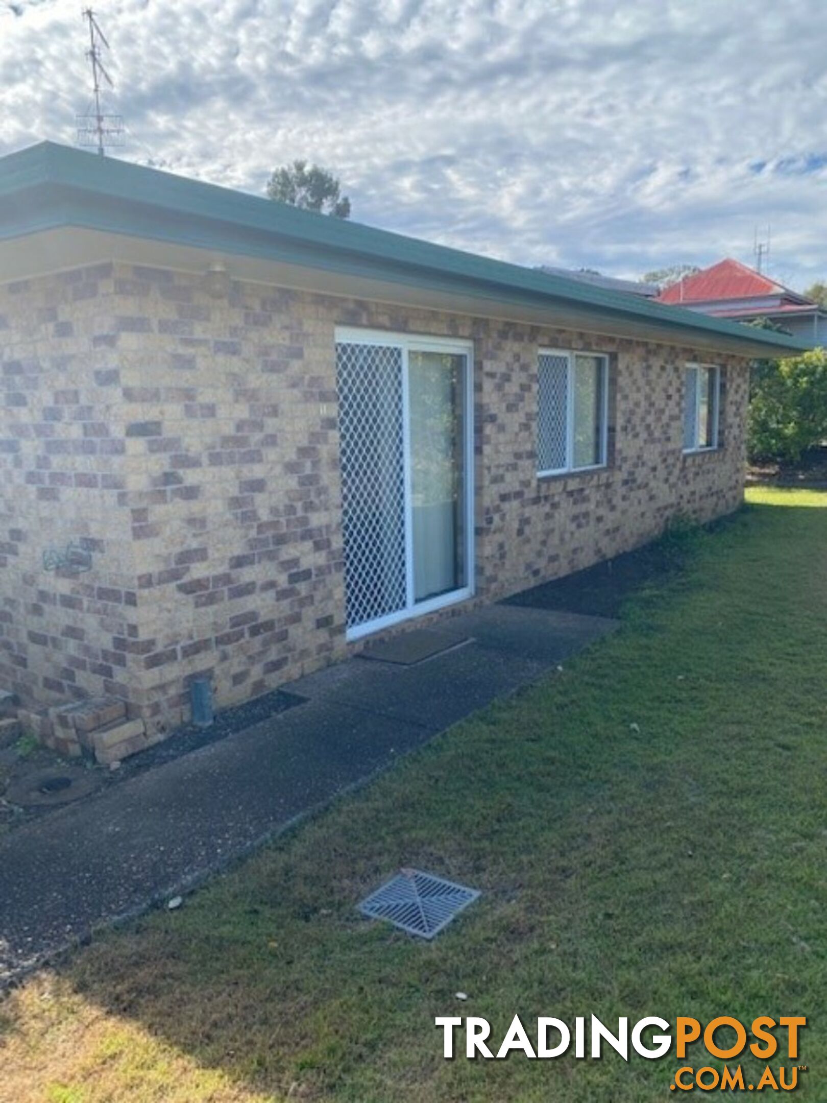 Unit 1/35 Pring street WONDAI QLD 4606