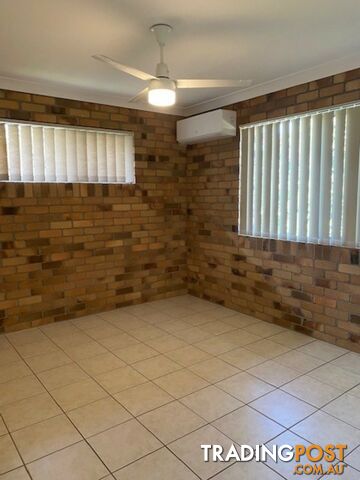 Unit 1/35 Pring street WONDAI QLD 4606