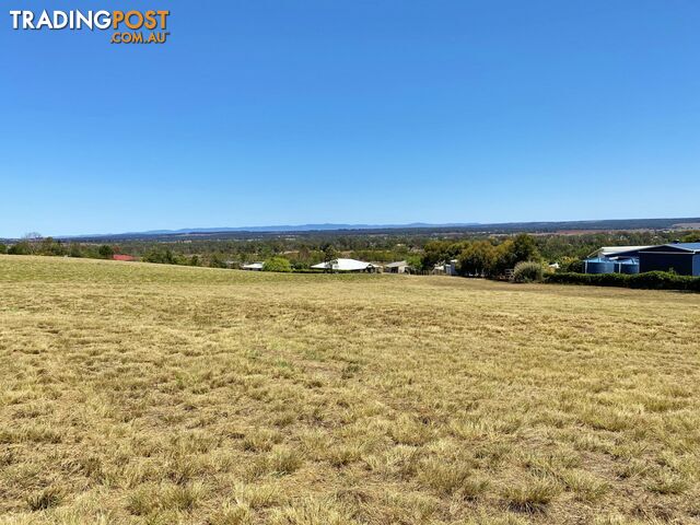 4 Crows Ash Crescent KINGAROY QLD 4610