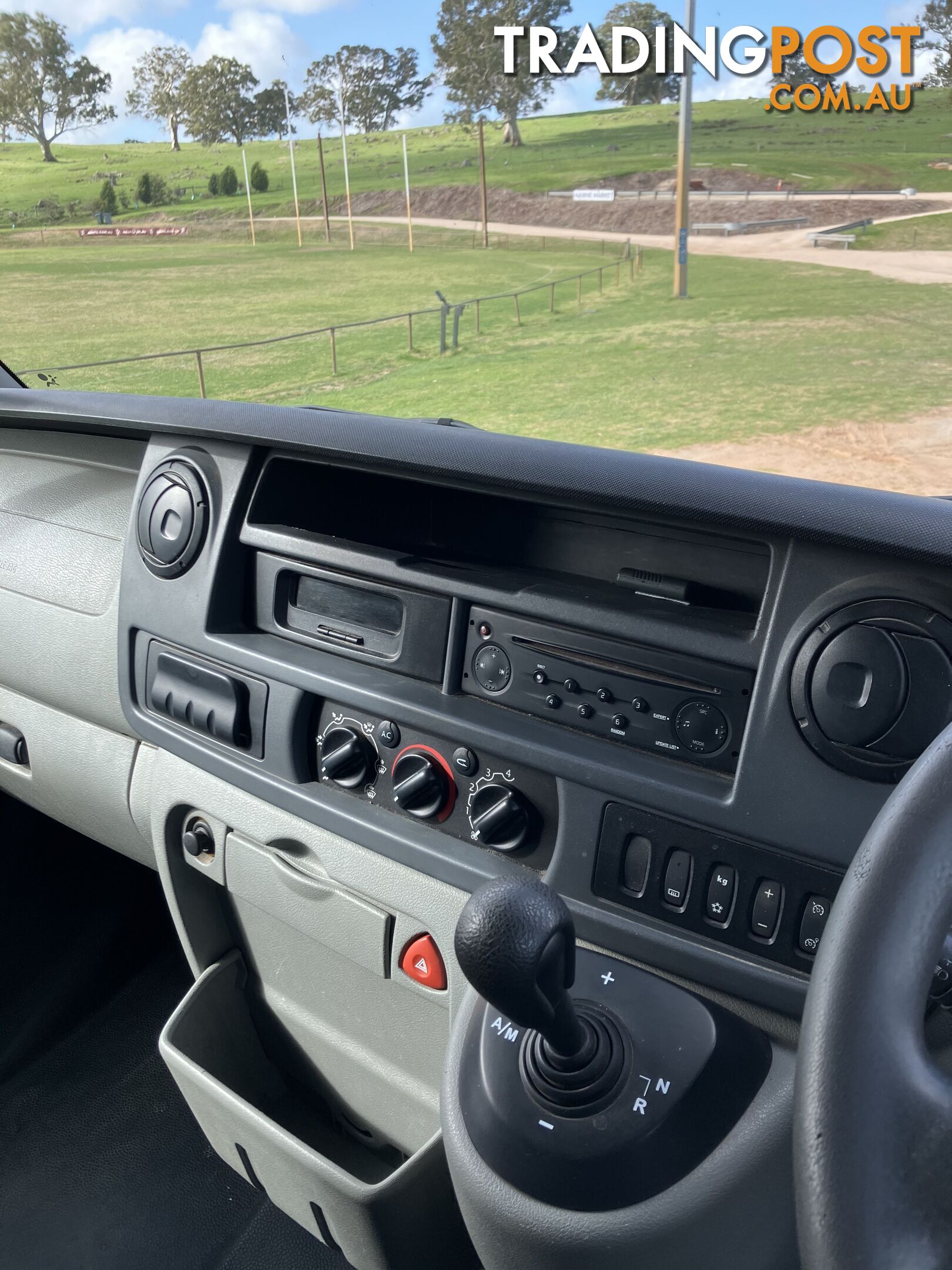 2008 Renault Master Van Automatic