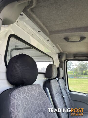 2008 Renault Master Van Automatic