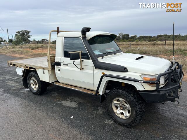 2011 Toyota Landcruiser VDJ79R GXL Ute Manual