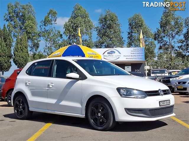 2013 VOLKSWAGEN POLO 77TSICOMFORTLINE 6RMY13,5 5D HATCHBACK