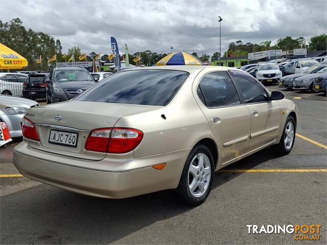 2000 NISSAN MAXIMA ST A33 4D SEDAN