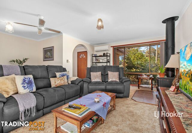 11 Mylson Avenue BROADFORD VIC 3658