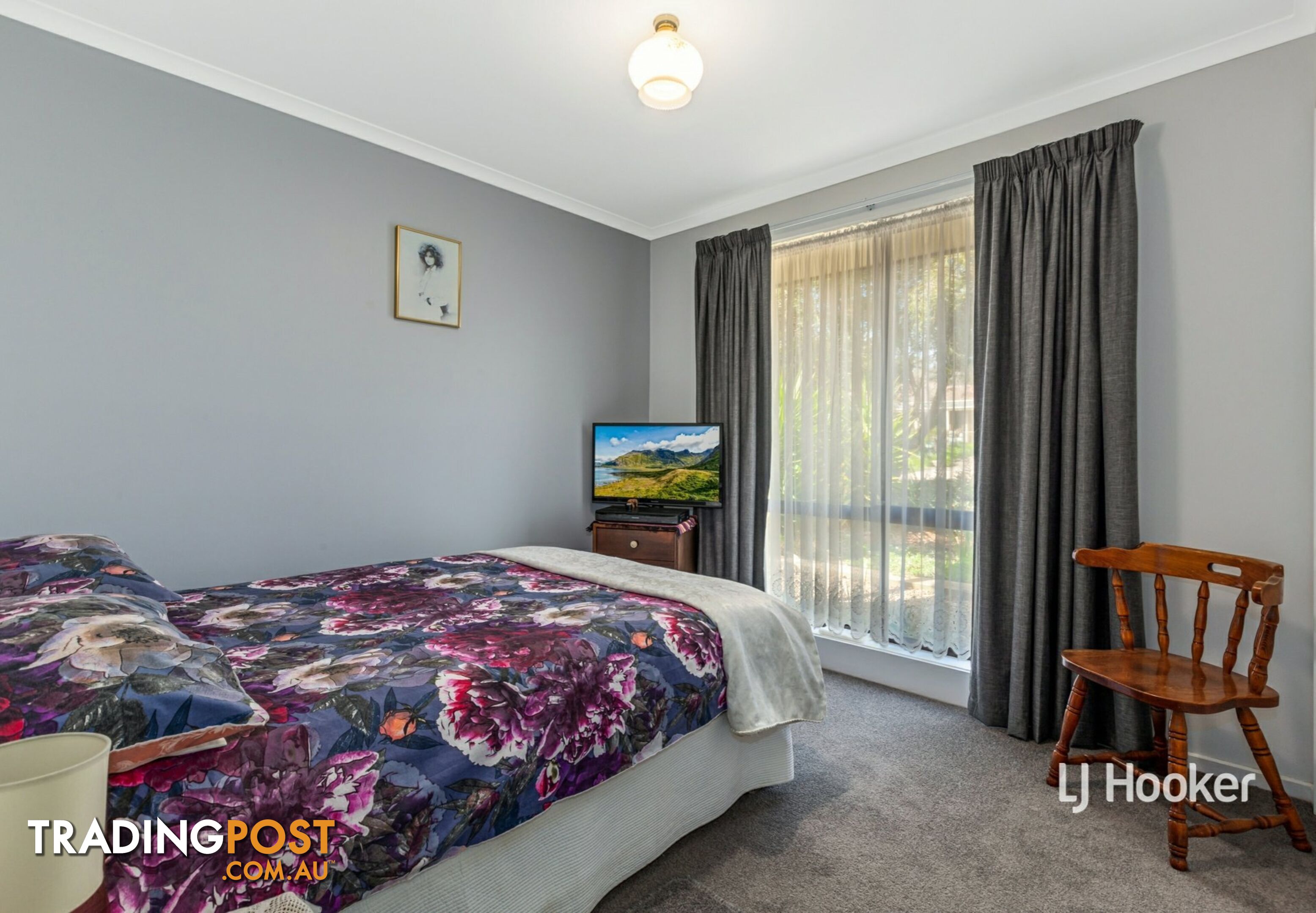 8 Dean Drive BROADFORD VIC 3658