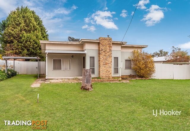 4 Mia Mia Road BROADFORD VIC 3658