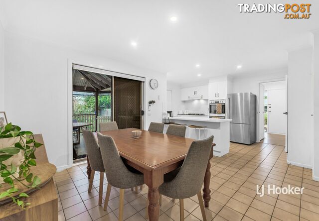 7 Kearns Close BROADFORD VIC 3658 - photo 4 of 13