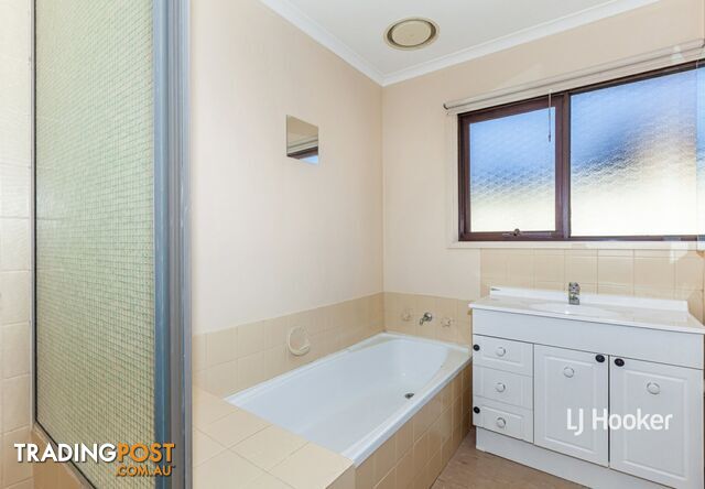 Unit 1/28 Hawdon Street BROADFORD VIC 3658