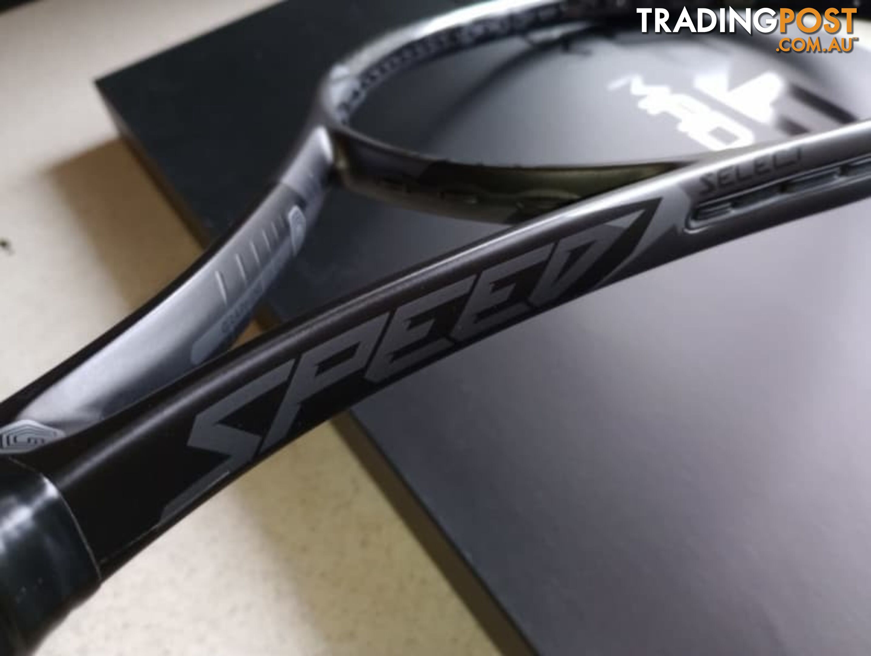 Head Custom Made Graphene Touch Speed tennis racquet 4 1/2