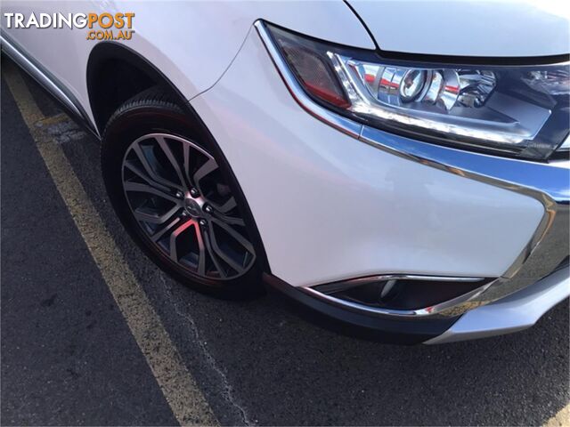 2016  Mitsubishi Outlander LS ZK Wagon - photo 2 of 32