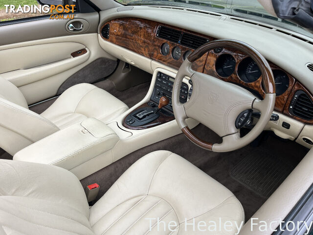 1996 JAGUAR XK8 - photo 3 of 35