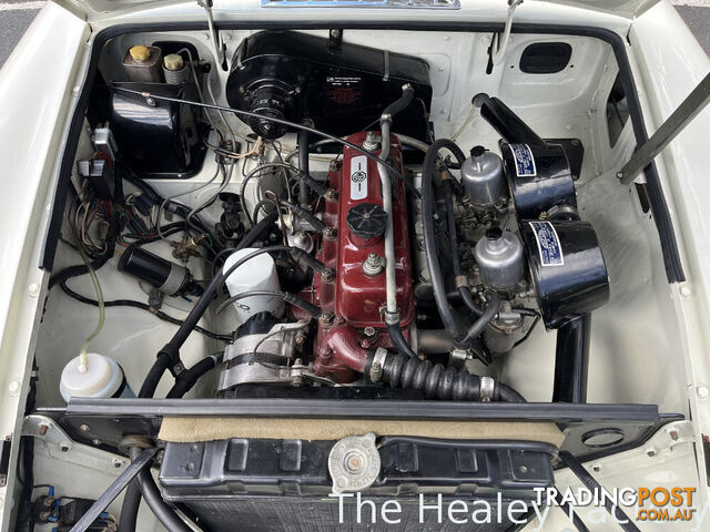 1971 MG B    - photo 4 of 31