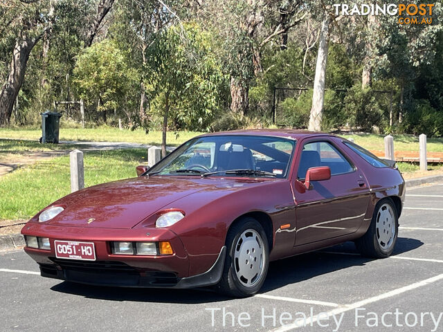 1986 PORSCHE 928   