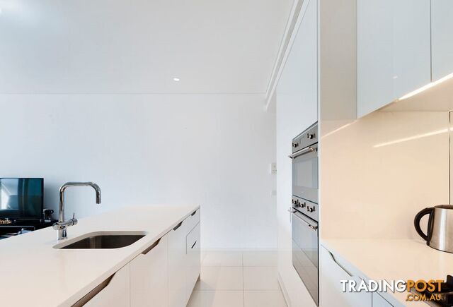 816/18 Park Lane CHIPPENDALE NSW 2008 - photo 4 of 11