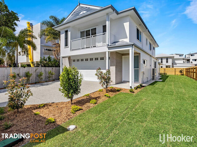 18 Robert Street CLONTARF QLD 4019