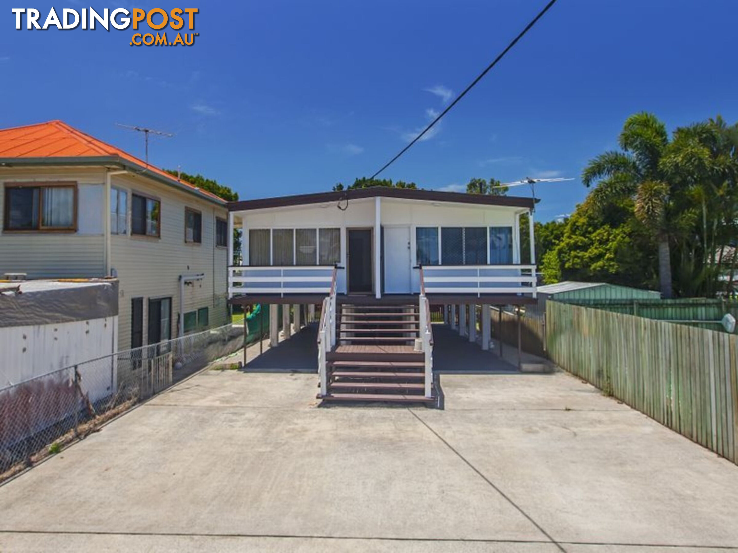 1/2 Short Street WOODY POINT QLD 4019