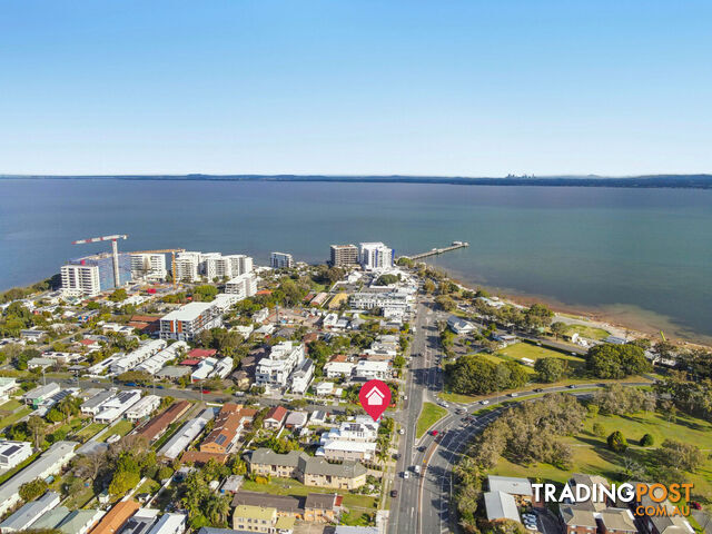 90 Oxley Avenue WOODY POINT QLD 4019