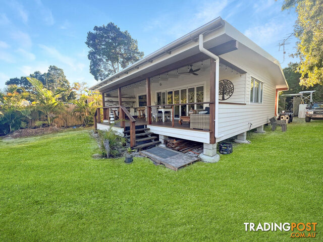 93 The Strand BULWER QLD 4025 - photo 3 of 25
