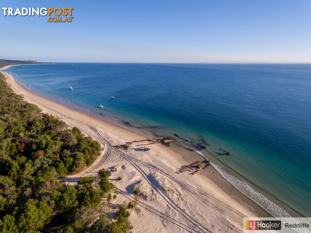 93 The Strand BULWER QLD 4025 - photo 2 of 25