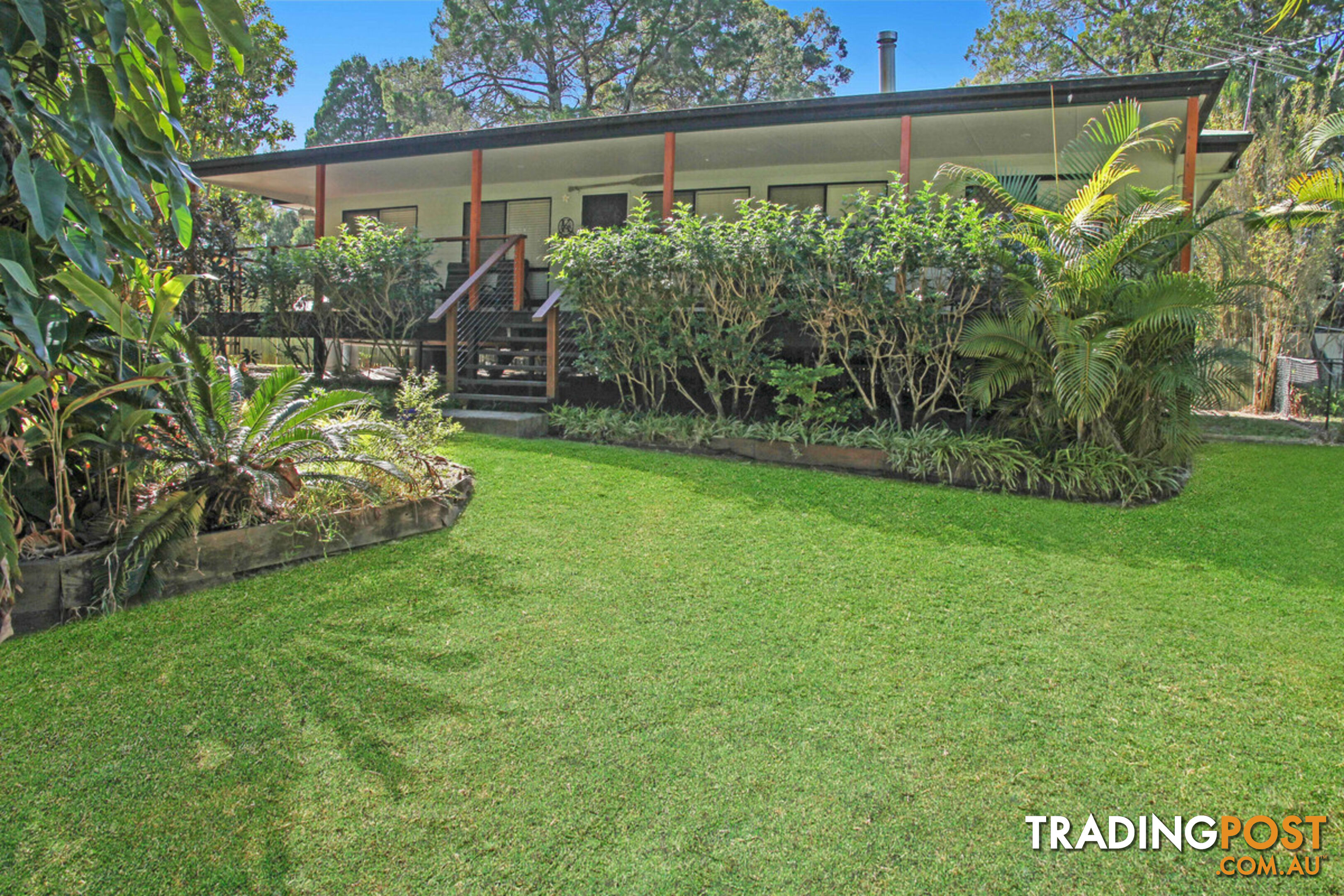 8 Owens Place BULWER QLD 4025