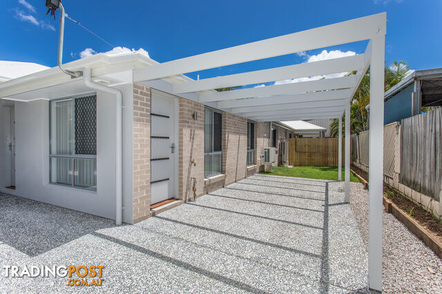 2/5 Woodlands Avenue PETRIE QLD 4502