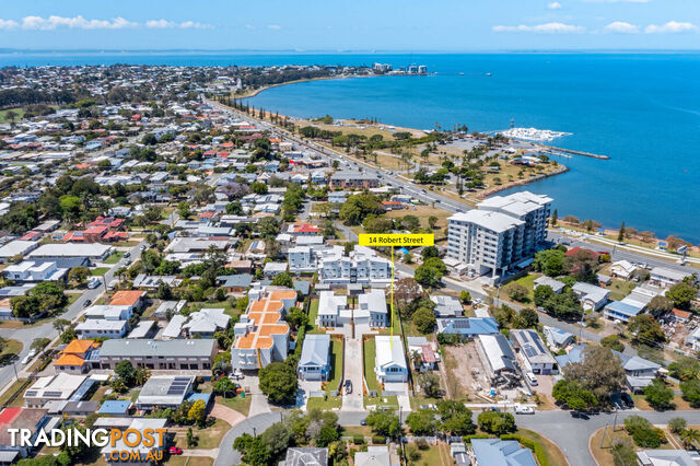 14 Robert Street CLONTARF QLD 4019