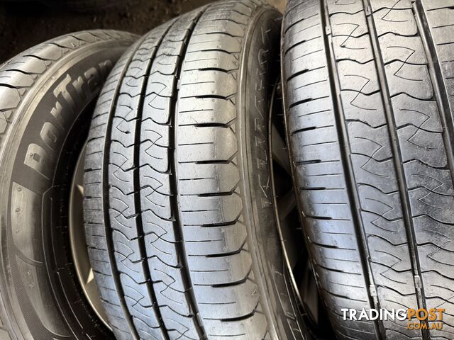 Holden commodore wheels 205/65r25C Kumho - photo 3 of 8