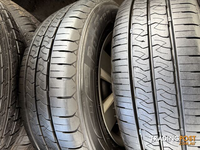 Holden commodore wheels 205/65r25C Kumho - photo 4 of 8