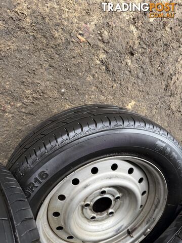 Ford Falcon tyre rims 215/60r16(set ) - photo 5 of 9