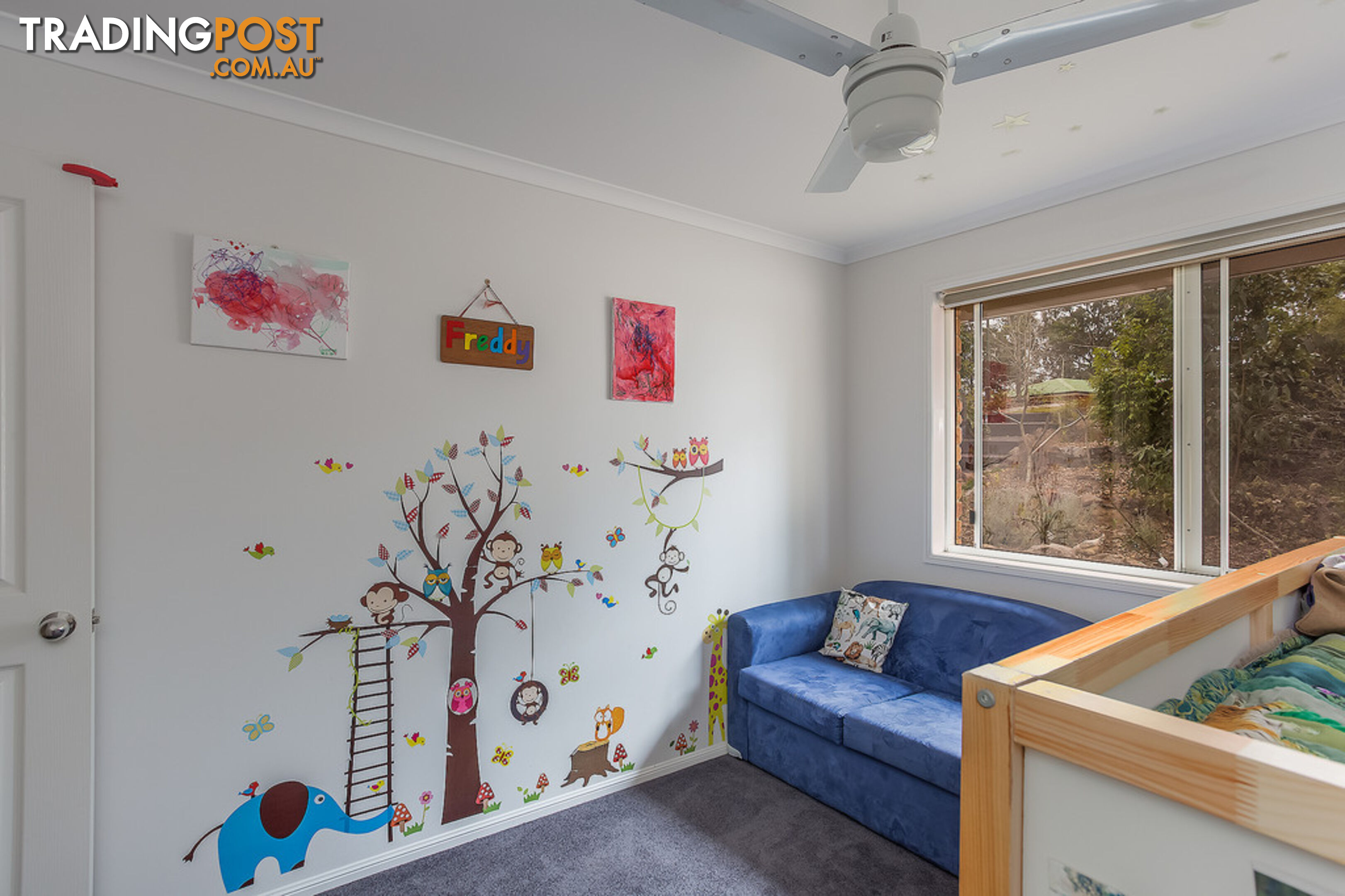 8 Oxford Court SOUTHSIDE QLD 4570